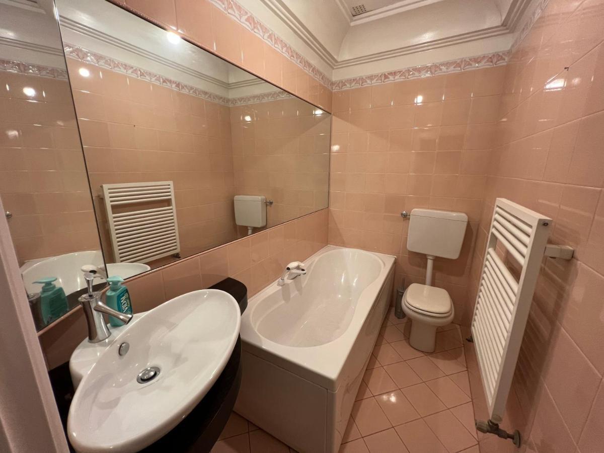 Casa Roma Rooms& Apartmens Padova Exterior photo